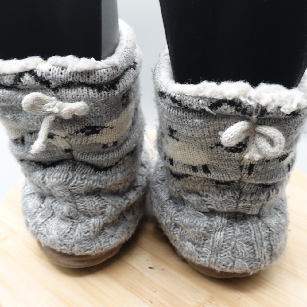 Muk Luks Womens Medium 7-8 Grey Cable Knit Sheep Slipper Boots Cozy Warm - Picture 4 of 9